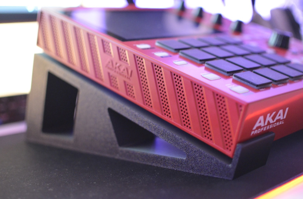 AKAI MPC One/+ Gen 2 Desktop Stand 3D Printed Music Production Beat Maker Black